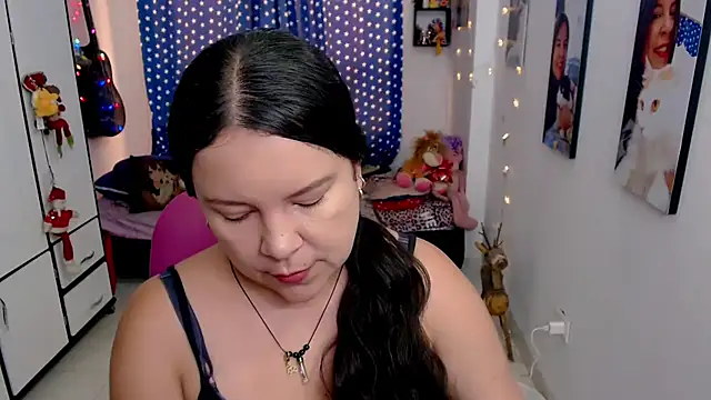 claryssa  online show from 02.23.26