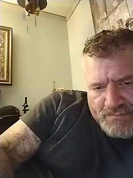 Snapshot of bigdoog8 chatting on 06.16.26 bigdoog8 online show from 06.16.26