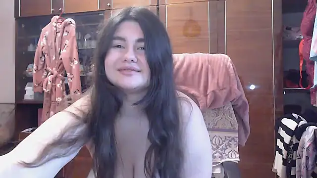 HappyLoved999 online show from 02.02.25