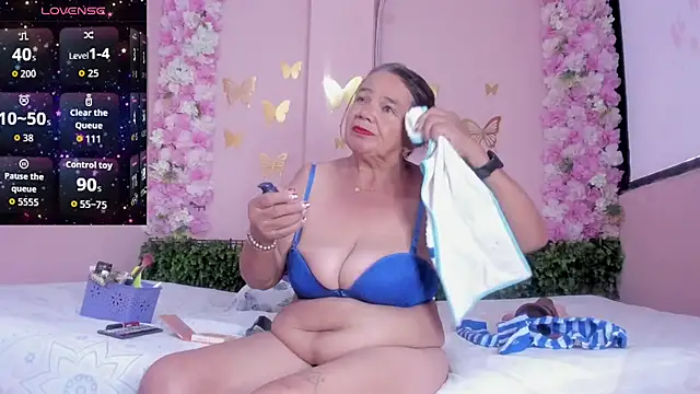 Snapshot of grandmother_milf chatting on 05.29.26 grandmother milf online show from 05.29.26