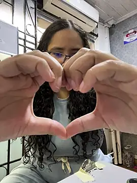 CurlyGirl 1 online show from 01.08.25