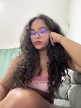 CurlyGirl 1 online show from 02.21.25