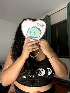 CurlyGirl 1 online show from 10.14.25