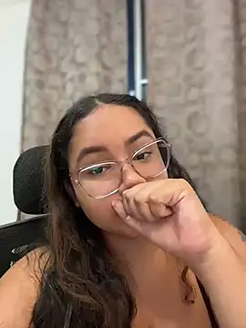 Snapshot of CurlyGirl_1 chatting on 07.24.26 CurlyGirl 1 online show from 07.24.26