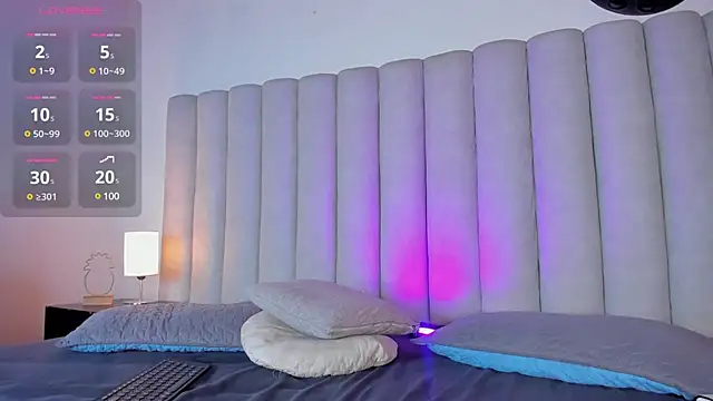 Snapshot of CristalCornner_ chatting on 12.03.24 CristalCornner  online show from 12.03.24