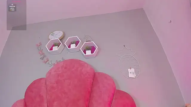 Snapshot of CristalCornner_ chatting on 01.02.25 CristalCornner  online show from 01.02.25