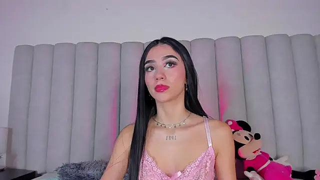 Snapshot of CristalCornner_ chatting on 02.08.25 CristalCornner  online show from 02.08.25