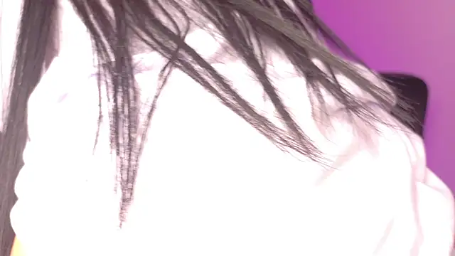 Snapshot of CristalCornner_ chatting on 10.18.25 CristalCornner  online show from 10.18.25