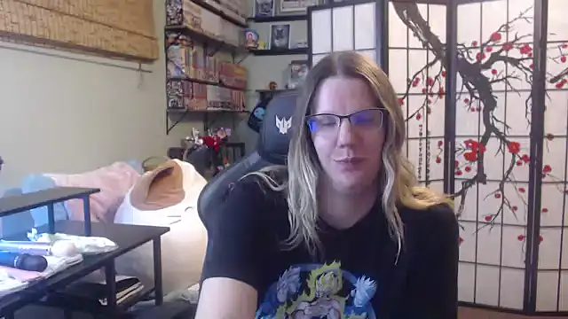 Sarahtineke online show from 02.17.26