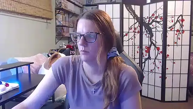 Snapshot of Sarahtineke chatting on 07.09.26 Sarahtineke online show from 07.09.26
