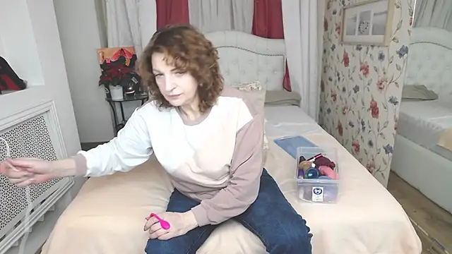 AmiHotGranny online show from 04.10.26