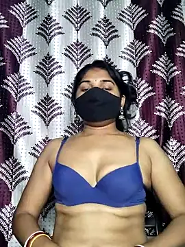 Snapshot of Luv_Adite20 chatting on 02.07.25 Luv Adite20 online show from 02.07.25