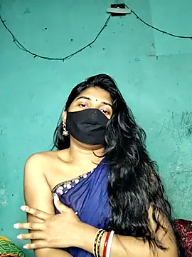 Snapshot of Luv_Adite20 chatting on 02.12.25 Luv Adite20 online show from 02.12.25