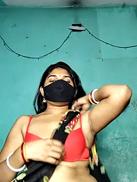 Snapshot of Luv_Adite20 chatting on 02.14.25 Luv Adite20 online show from 02.14.25