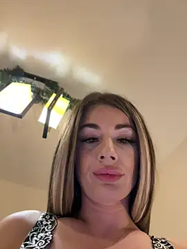 IsabellaEtthan online show from 03.18.25