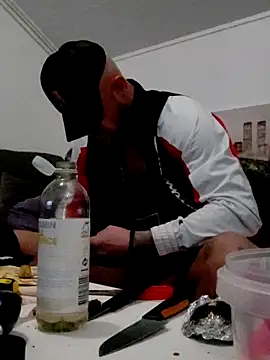 eltoulou online show from 03.17.25