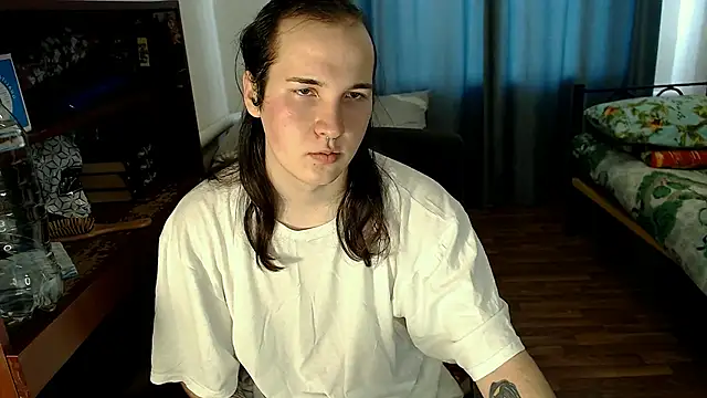 EvaMiron online show from 02.23.25