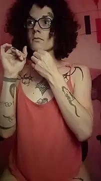 Snapshot of SuccubusTatuada chatting on 10.15.25 SuccubusTatuada online show from 10.15.25