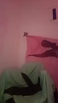 Snapshot of SuccubusTatuada chatting on 10.15.25 SuccubusTatuada online show from 10.15.25