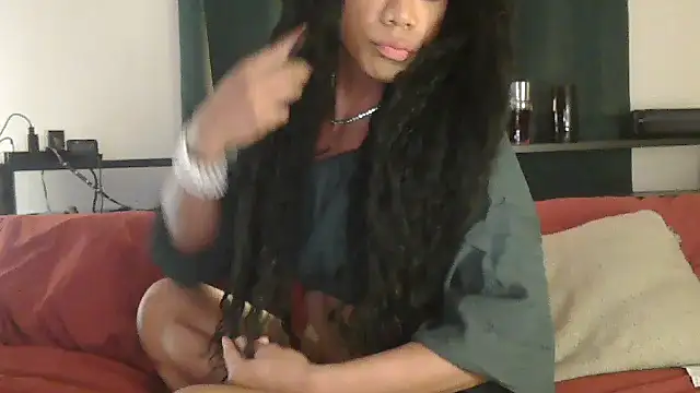 CaramelDipper online show from 11.20.25