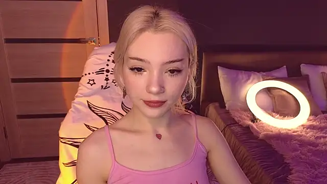 SandraBoyl online show from 02.04.25