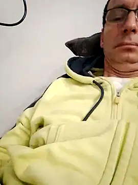 Snapshot of Anastasio33 chatting on 09.17.25 Anastasio33 online show from 09.17.25