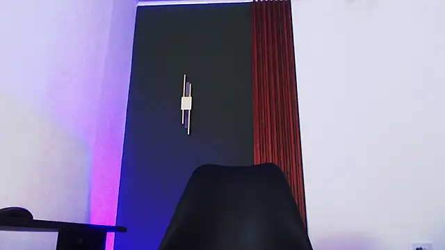 Snapshot of jean_sneider chatting on 02.03.26 jean sneider online show from 02.03.26