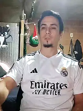 Snapshot of Rejy1992 chatting on 12.18.24 Rejy1992 online show from 12.18.24