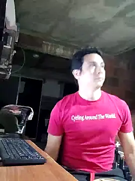 Snapshot of Rejy1992 chatting on 01.14.25 Rejy1992 online show from 01.14.25