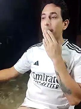 Snapshot of Rejy1992 chatting on 01.17.25 Rejy1992 online show from 01.17.25