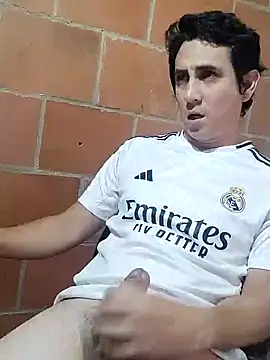 Snapshot of Rejy1992 chatting on 01.26.25 Rejy1992 online show from 01.26.25