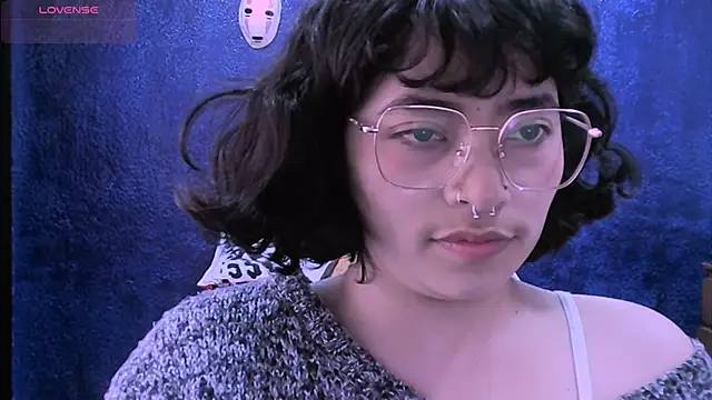 NinaYellow online show from 12.02.25