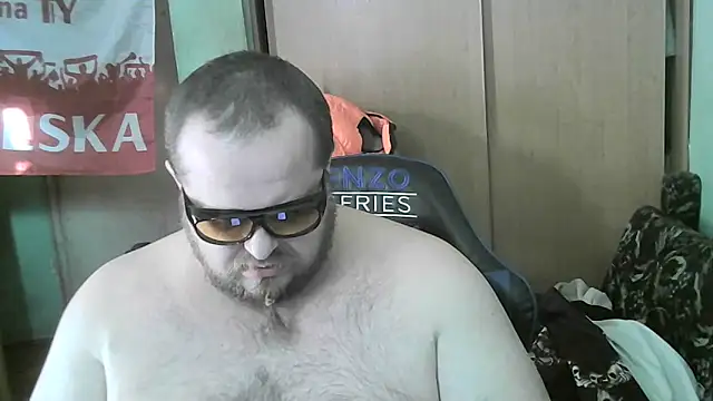 Snapshot of perversalus chatting on 03.20.25 perversalus online show from 03.20.25