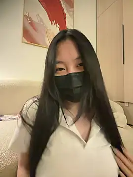 Snapshot of MEOW_MEO chatting on 04.05.26 MEOW MEO online show from 04.05.26
