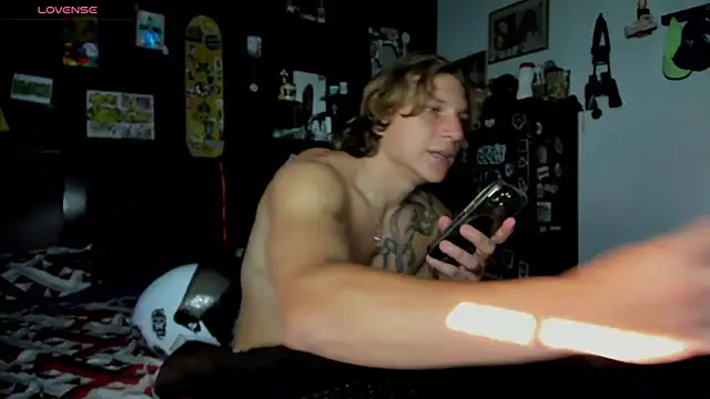 Tom Krakow online show from 11.10.25