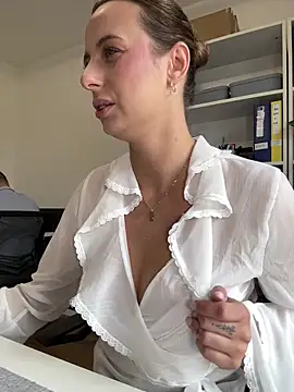 Hii Lolla online show from 03.30.26