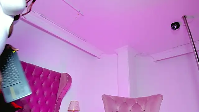 AnnieWestly online show from 01.18.25