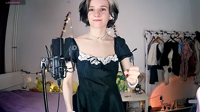 Violet Veliya online show from 03.02.25