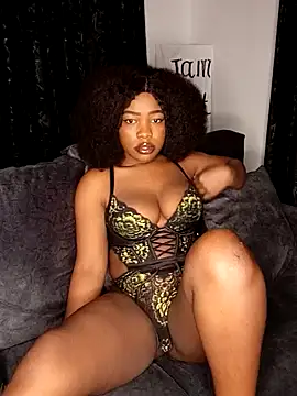 Snapshot of rosey_cheeks chatting on 12.20.24 rosey cheeks online show from 12.20.24