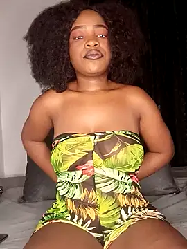 Snapshot of rosey_cheeks chatting on 03.15.25 rosey cheeks online show from 03.15.25