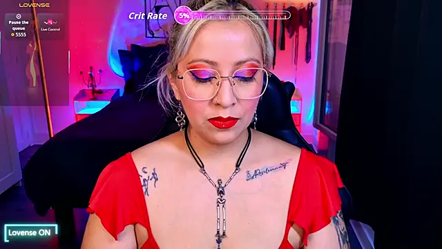 Snapshot of blackwidow_s1 chatting on 05.25.26 blackwidow s1 online show from 05.25.26