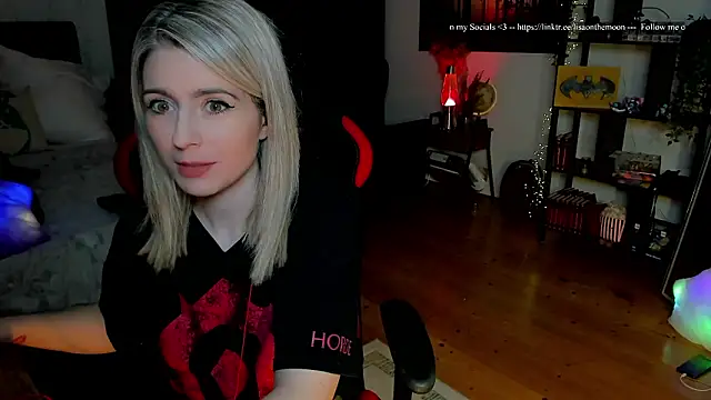 Lisaonthemoon online show from 02.11.26