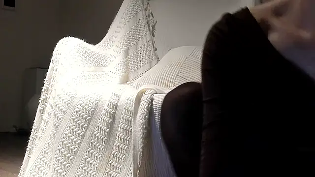 Lily 0000 online show from 11.28.25