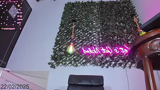 Snapshot of Brianna_Stars chatting on 02.22.25 Brianna Stars online show from 02.22.25