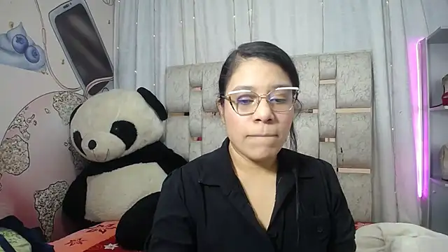 KEYRA-MILLER- online show from 12.03.25