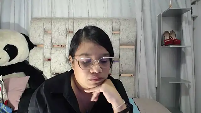 KEYRA-MILLER- online show from 02.28.26