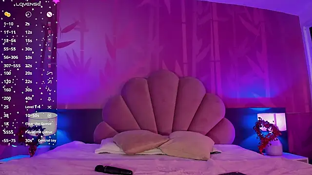 Lezy  online show from 02.17.25