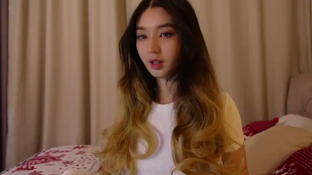 Sarasuo1 online show from 12.26.24