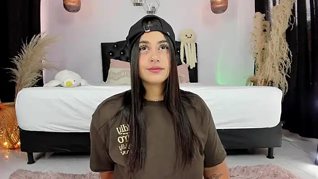 GabyRhodes online show from 09.17.25