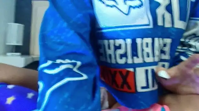 Snapshot of Cloeandtyfanny chatting on 03.13.26 Cloeandtyfanny online show from 03.13.26